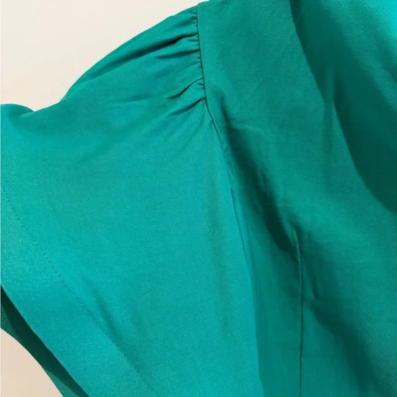 Green Designer Puff Sleeve Top - Picture 7 of 10